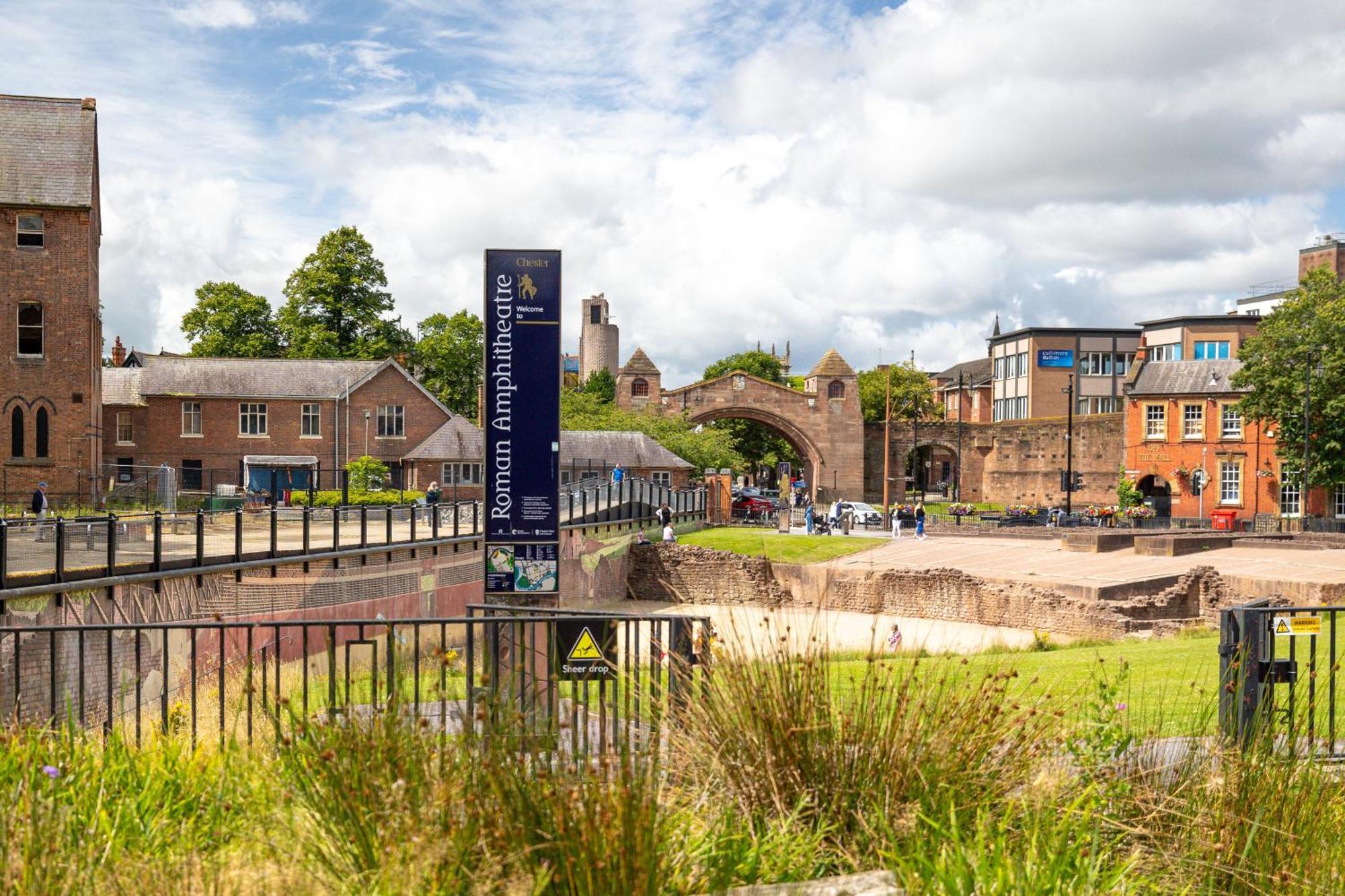 Insta-Worthy Loft On Historic Chester Rows, Sleeps 4 & Free Parking Buitenkant foto