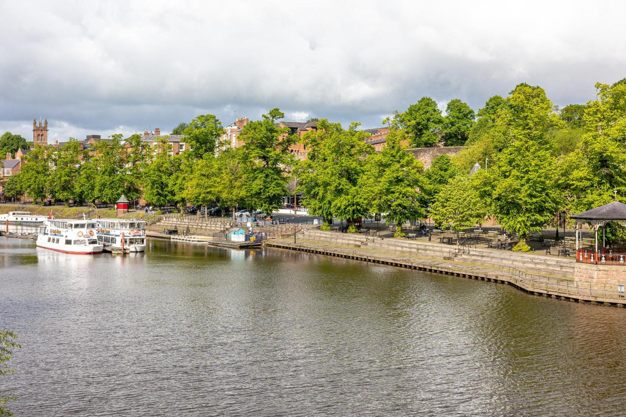 Insta-Worthy Loft On Historic Chester Rows, Sleeps 4 & Free Parking Buitenkant foto